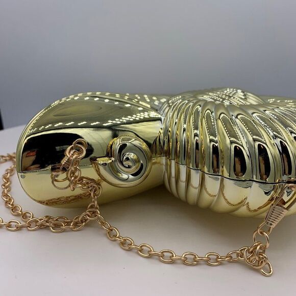 New, no tags, hard acrylic clamshell, clutch purse, mirror gold, fully lined - Picture 4 of 16